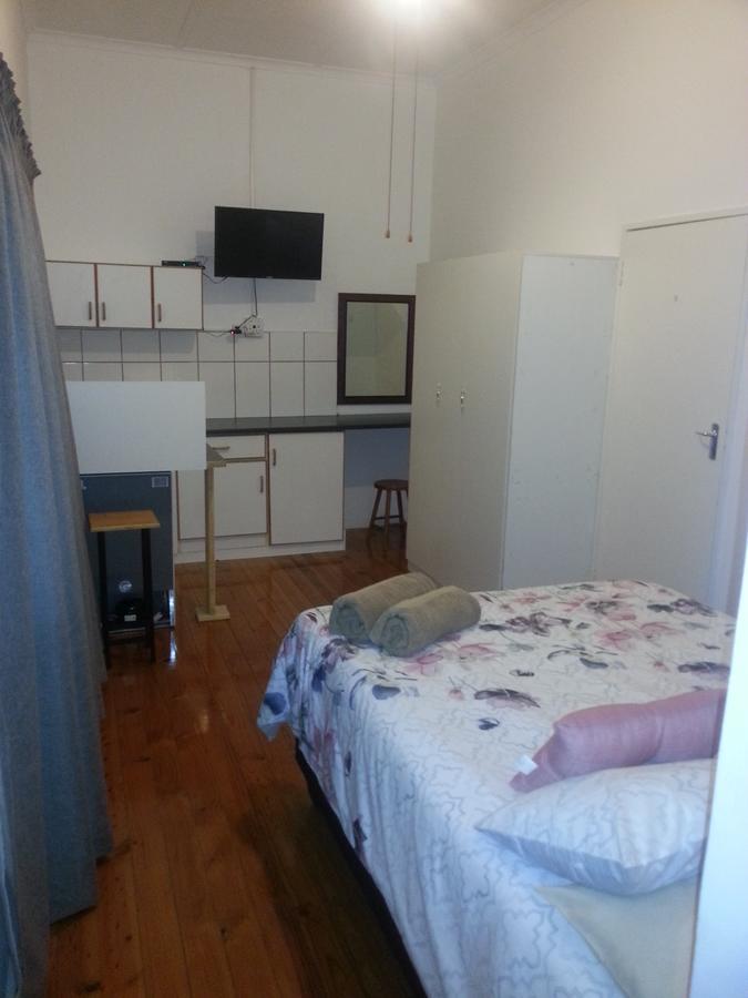 The Hexagon Wildlife Conservation Hotel Uitenhage ภายนอก รูปภาพ